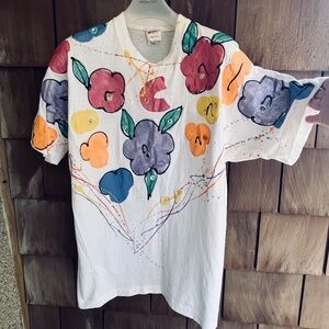 Rare Vintage 80s 90s WetPaint Hand Painted Flowers T-Shirt  One Size One Seam